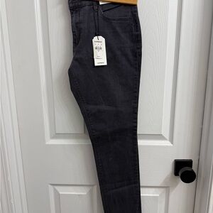 Express Women’s Charcoal Skinny Jeans